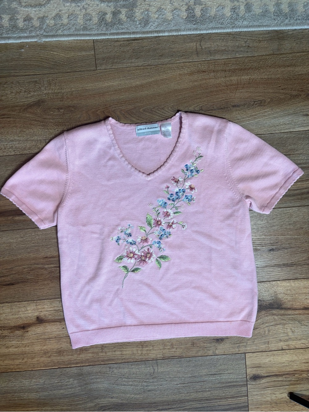 Vintage grandmacore Cottagecore coquette embroidered short sleeve sweater Top - Picture 2 of 8